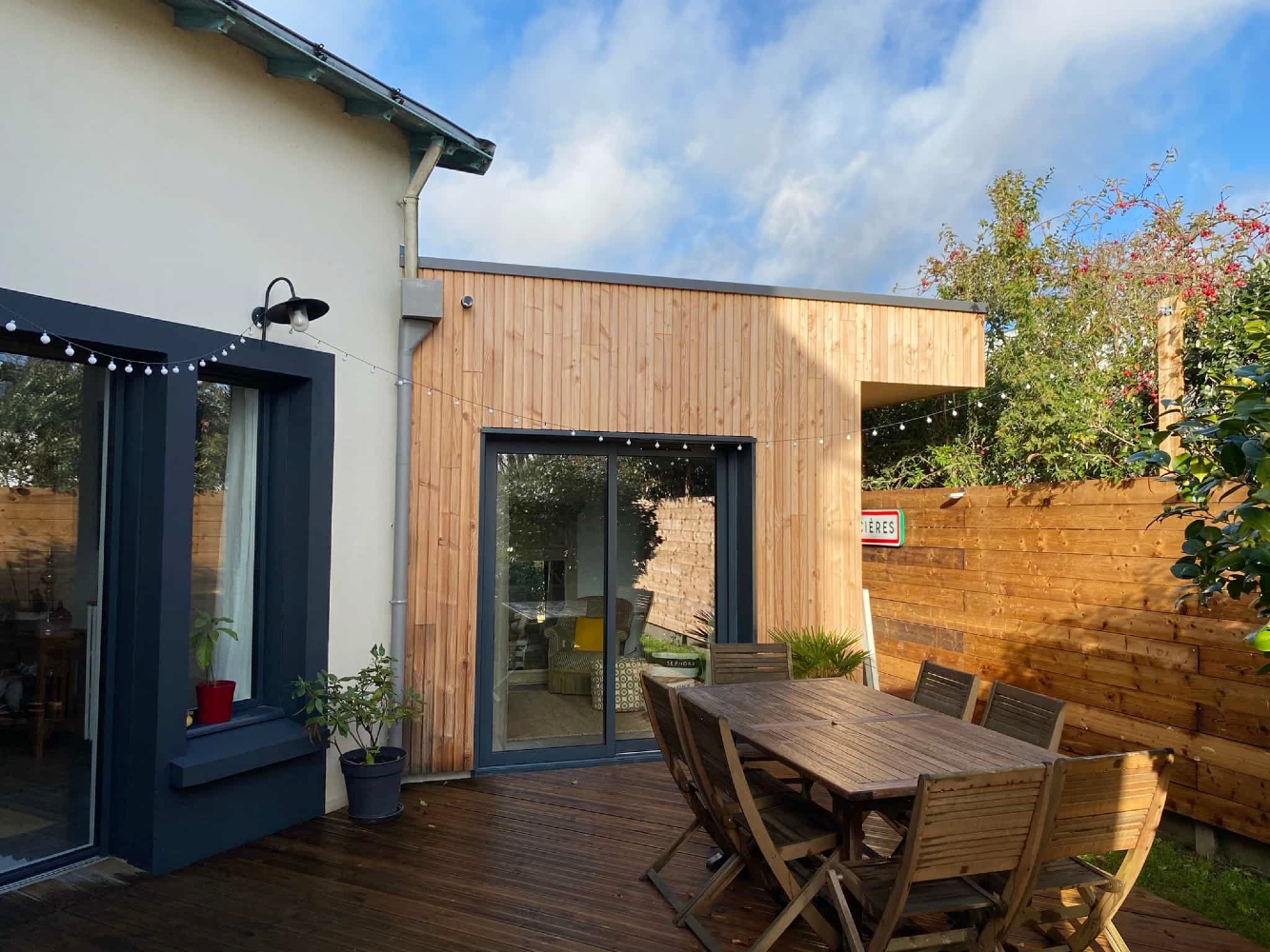 Construction de 2 extensions bois sur une maison moderne à Nantes (44) - Vue 4