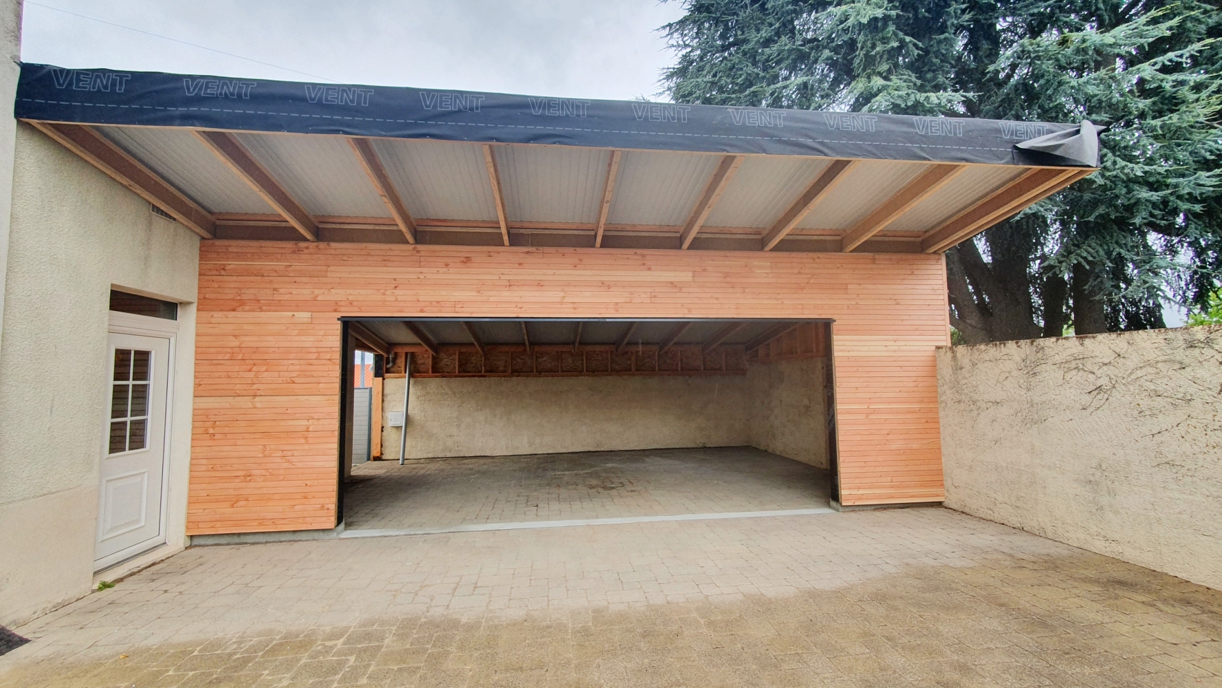 Extension garage ossature bois à Vertou (44) - Vue 1